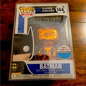 Funko POP NYCC 2018 DC Super Heroes BATMAN Orange Chrome Toy Tokyo 144 Protector